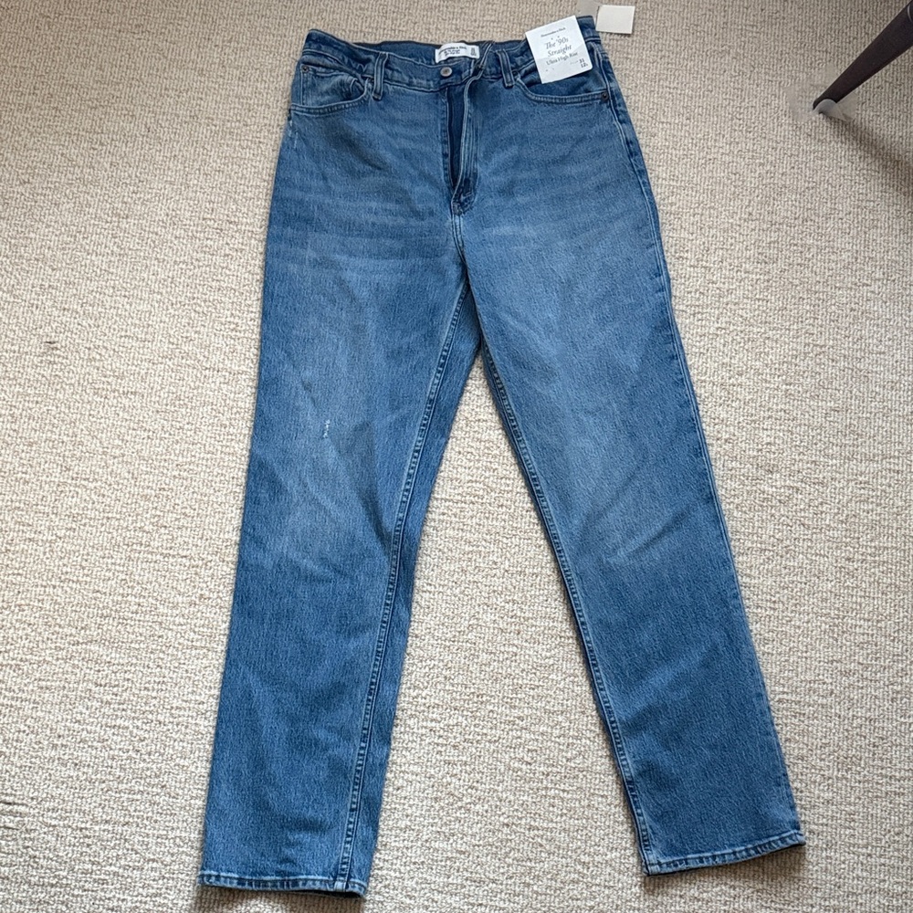 Abercrombie & Fitch Women's Straight Leg Blue Jeans NWT